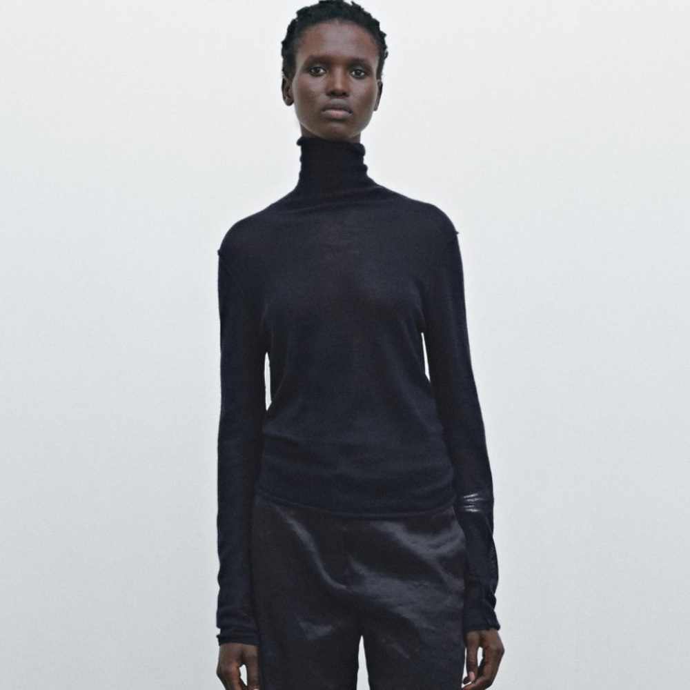 Massimo Dutti NWT navy cashmere turtleneck sweater 5781/555